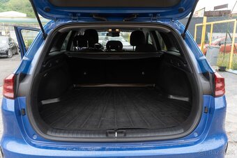 Kia Ceed SW 1.6 CRDi First Edition A/T -Len 100tis.KM-SK Pôv - 9