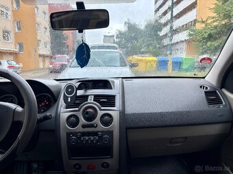 🟢 Renault Megane M 1.4, r.v. 2003 – funkčný, ale potrebuje - 9