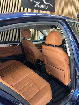 BMW Rad 520d xDrive A/T - 9