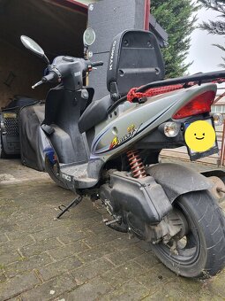 Skúter KYMCO Agility 50 - 9