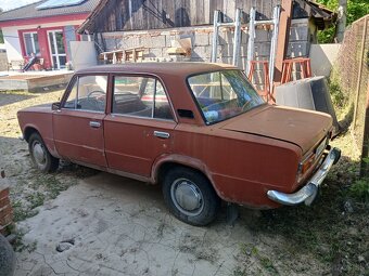 Predám Lada 21011 r.v.1976 - 9