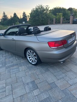 BMW e93 330d - 9