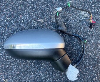 VW Passat b8 2.0TDI 1.6TDI Rozpredam na náhradné diely - 9