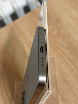Dobrý Ponúkam na predaj iPhone 15 PRO MAX 256GB Natural - 9
