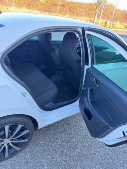 Škoda rapid 1.6tdi - 9