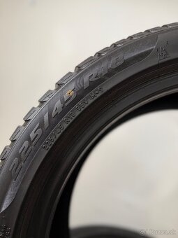 Zimné pneumatiky Pirelli Runflat 225/45/18 - 9