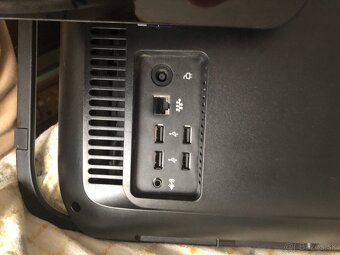 Predám plne funkčný kompaktný počítač HP Pro 3520 - 9