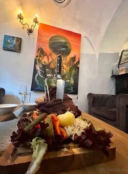 PREVEZMI FUNGUJÚCI BAR V CENTRE KOŠÍC - 9