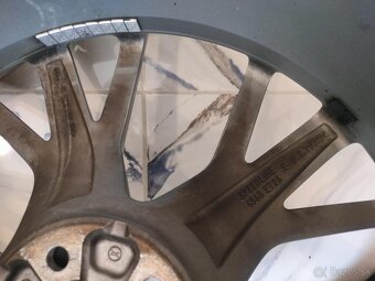 4ks orig. Alu disky Audi 5x112 r22 pneu 7mm 285/35 r22 - 9