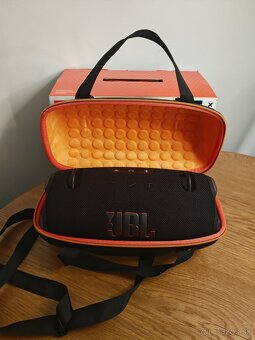 JBL Xtreme 4 špičkový Bluetooth reproduktor s obalom - 9