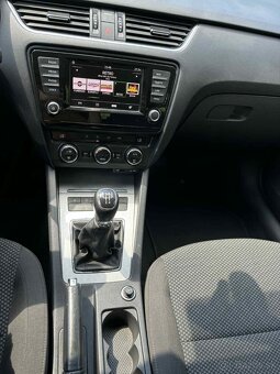 Škoda Octavia Combi 1.6 TDI 110k Ambition - 9