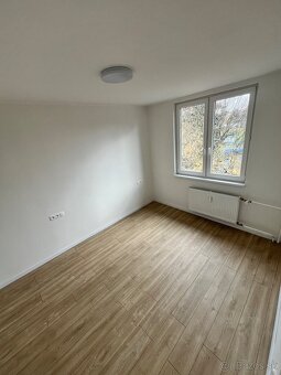 Predaj štýlového,veľkého 3 izbové bytu v centre Nitry - 9