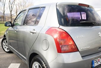 Suzuki Swift 1.3 benzin / TOP VÝBAVA / - 9