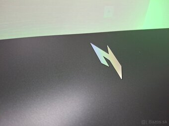 Acer Nitro V15 – Ryzen 7 / RTX 4050 / DDR5 – Herný NB - 9