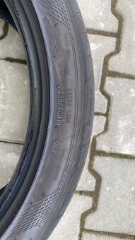 Letné pneumatiky R19 235/40 - 9