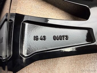 Originál kolesa R23 BMW X7 G07 Individual - 9