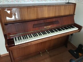 Piano Petrof - 9