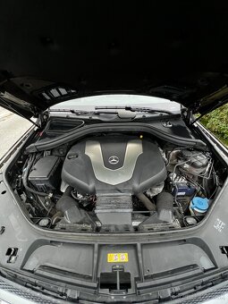 Predávam Mercedes-Benz GLE Coupé 350d 4MATIC (2017) - 9