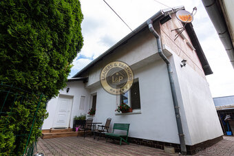 4-izbový rodinný dom s garážou a dielňou, 164 m², blízko cen - 9