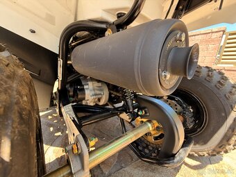 Polaris Outlaw 70 EFI – ako nová, garážovaná, v teréne nejaz - 9