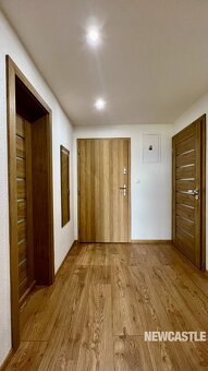 NEWCASTE⏐PRENÁJOM 3 izbového bytu v rod. dome. - 9