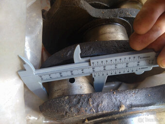 kľukový hriadeľ GAZ 69, Volga 21, UAZ - 9