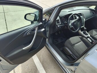 Opel Astra 2012 roku - 9