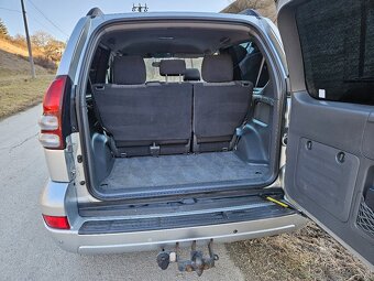 TOYOTA LAND CRUISER 120 3,0 D-4D - 9