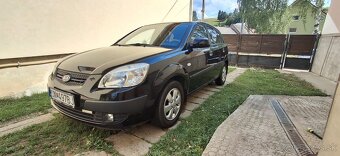 Kia Rio - 9