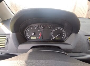 Škoda Fabia 1 1.4 16V 55kw 75tkm - 9