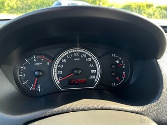 Suzuki Swift 1.3 - 9