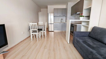 FINREA│3 izbový moderný byt s balkónom - Nemocničná - 9