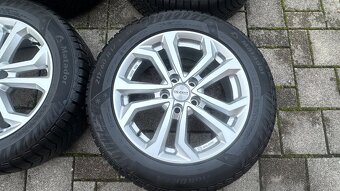 Zimné pneumatiky 215/60R17 + alu. Disky R17 - 9