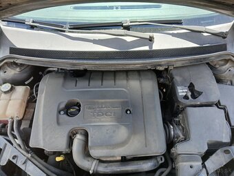 Predám Ford focus - 9