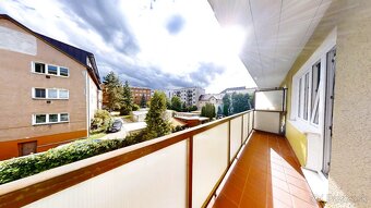 Predaj: 4 izbový byt s 2 balkónmi a vlastnou garážou Žilina - 9