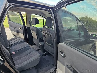 Renault Grand Scénic II 2.0 16V 99kW - 9