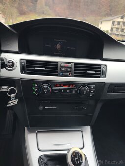 BMW 325i e90 r.v. 2005 manuál - 9