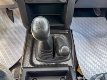 2025 Mitsubishi L200 2,4 benzin manual Predvadzacka DPH - 9