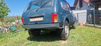 Lada niva 1.7i 2008 - 9