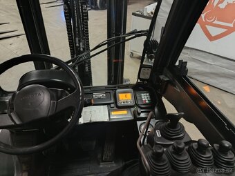 Čelni vozík Toyota 02-8FGF20 s pozicionerem - 9