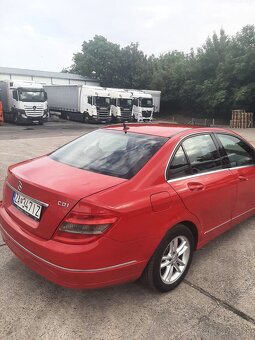 Mercedes Benz 200CDI - 9