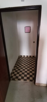 Rodinný dom v obci Číčov - 9