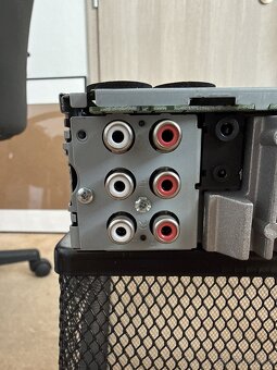 Autorádio s bluetooth PIONEER MVH-S520BT - 9