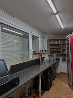 Bufet na slnečných jazerách juh - 9