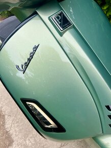 PIAGGIO Vespa GTS Super 300 Sport Limited Edition - 9