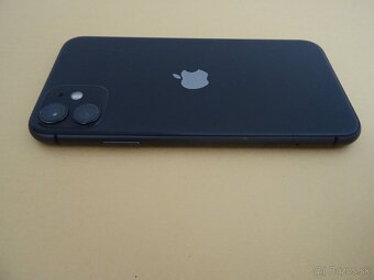 iPhone 11 64GB BLACK - ZÁRUKA 1 ROK - 100% BATERIA - 9