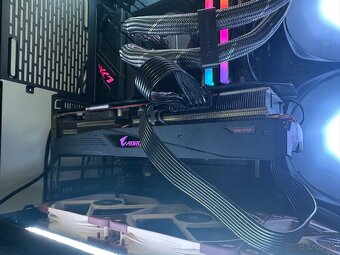 Amd 5700XT Aorus Gigabyte - 9