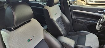 Škoda Octavia Combi RS 2.0 TDI 125 kW rok 2010 - 9