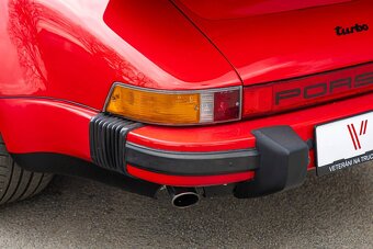 Porsche 911 SC - 9