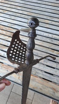 Krátky meč, tesák, šabla - 9